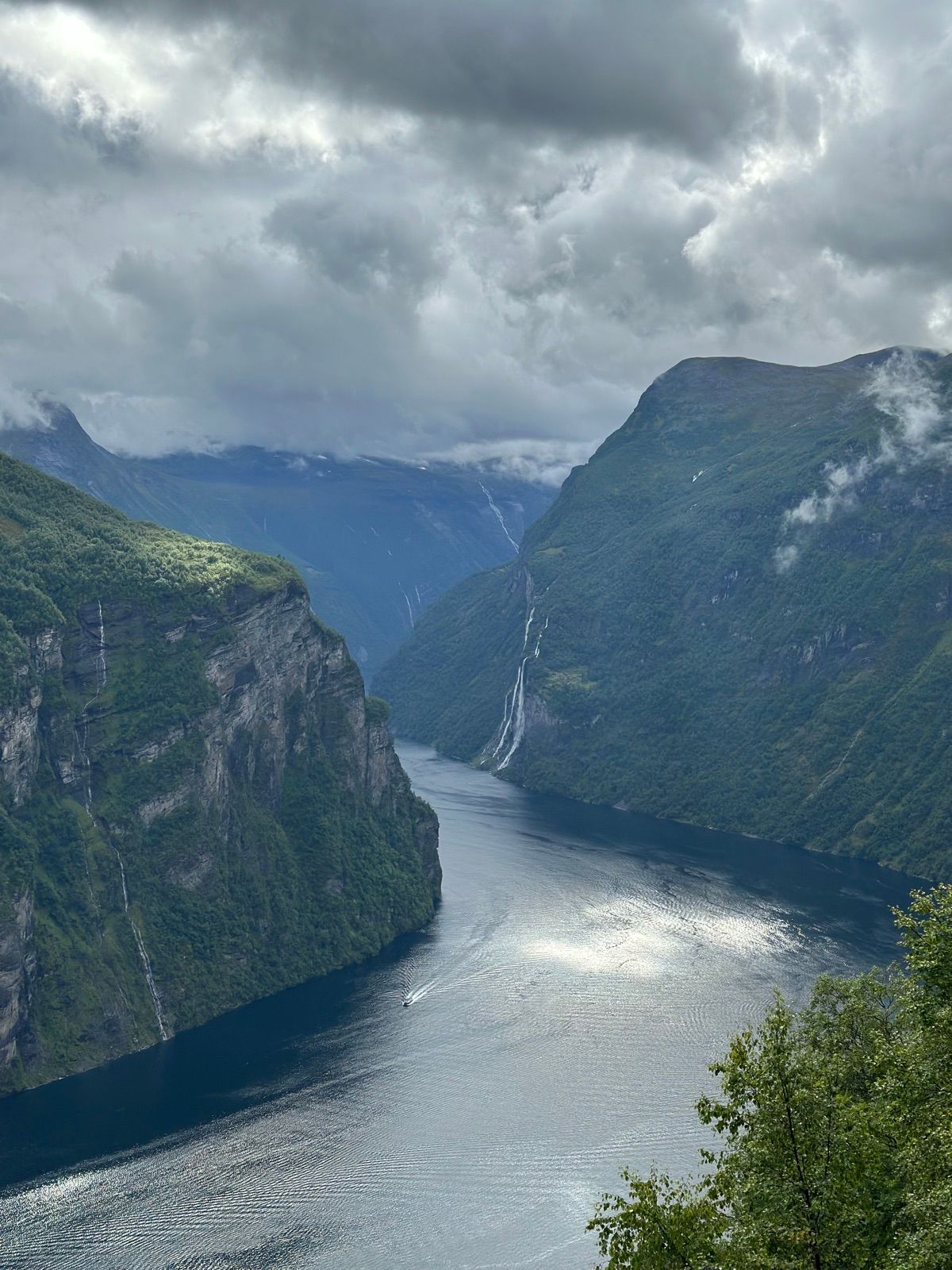 Ornesvingen, Noruega