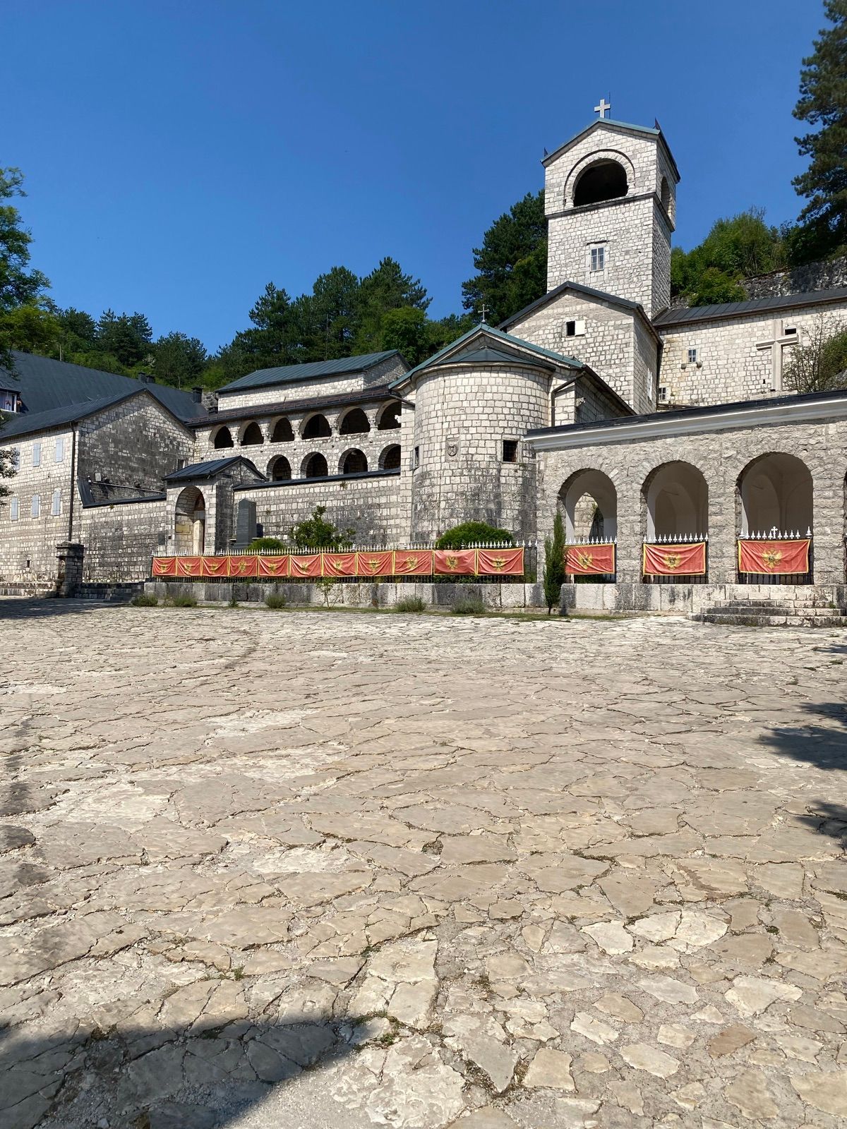 Albania - Montenegro — foto 3