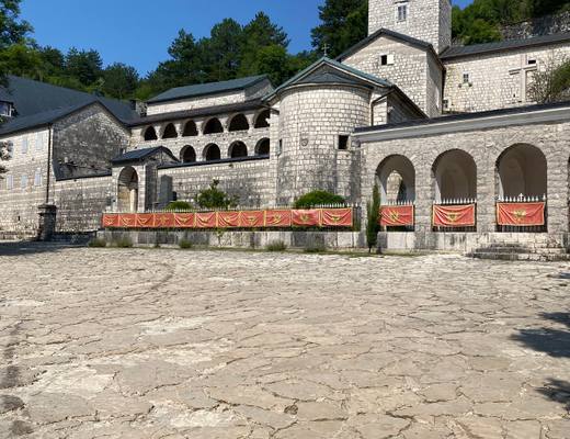 Albania - Montenegro — foto 3